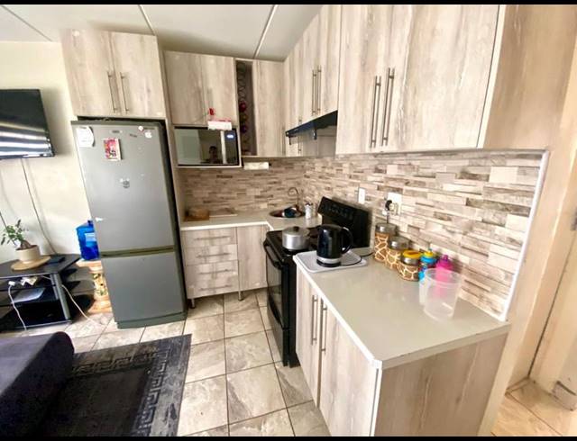 2 BEDROOM APARTMENT FOR SALE IN ELANDSVLEI